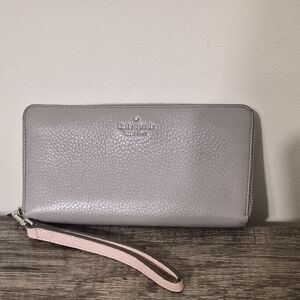 Well-Love Kate Spade Gray Pebbled Leather  Wristlet Wallet
